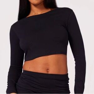 PrettyLittleThing Long Sleeve Crop Top